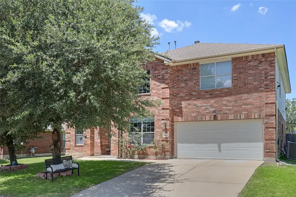916 Abbeyglen Castle Drive, Pflugerville