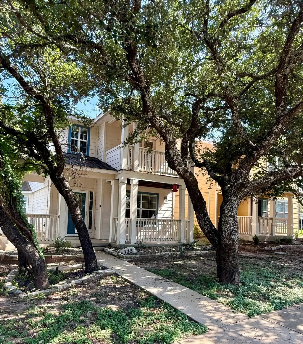 712 Alamo Plaza Drive, Cedar Park