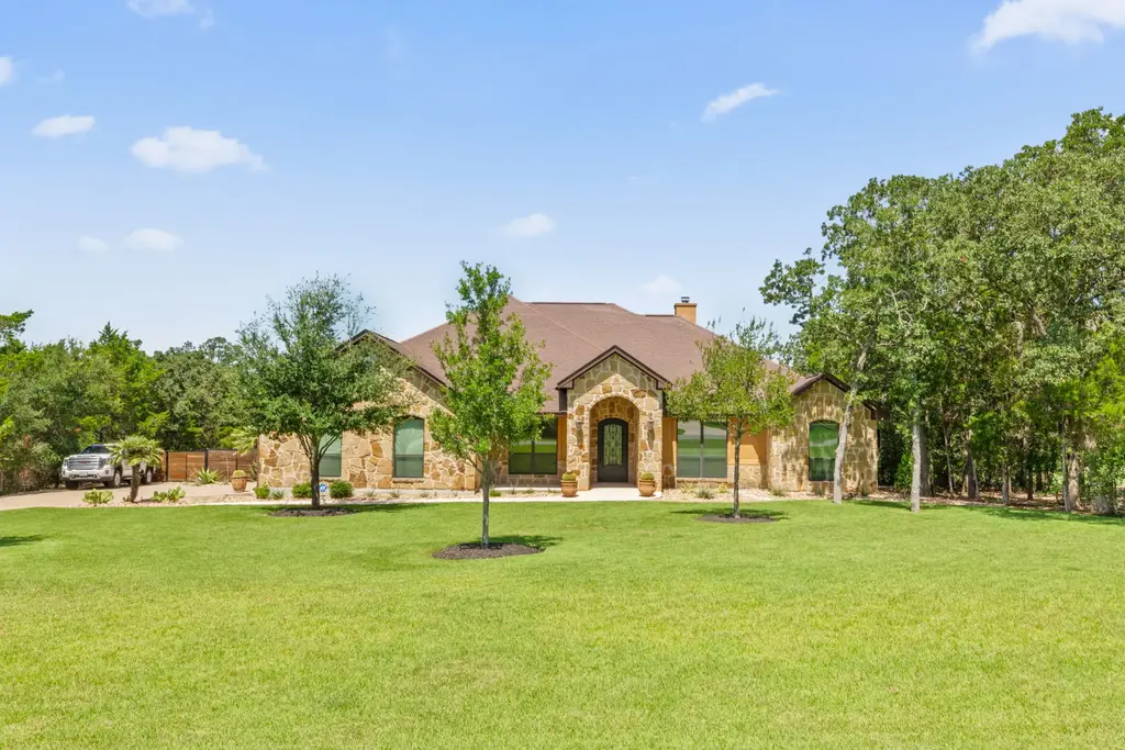 110 Long Bow Cove, Bastrop