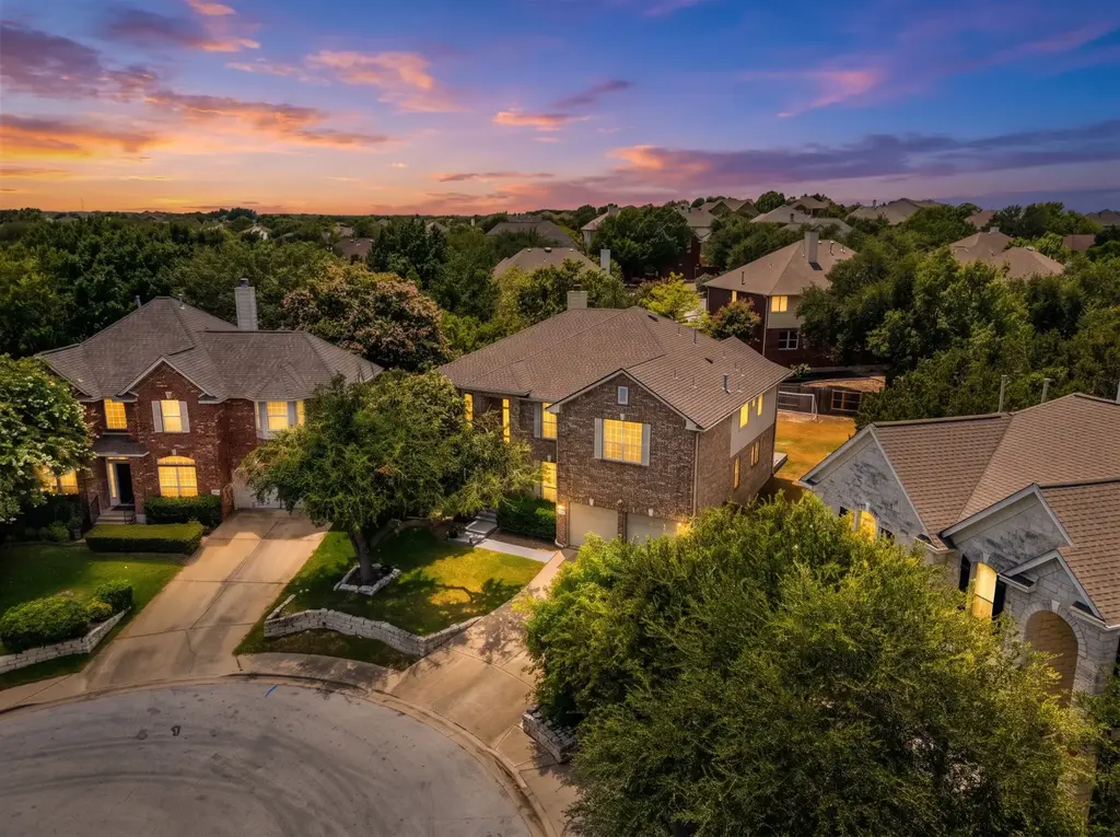 1107 Hollybrook Cove, Cedar Park