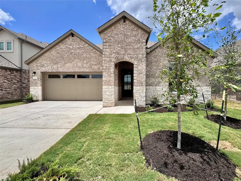 1937 Crooked Creek Street, Leander
