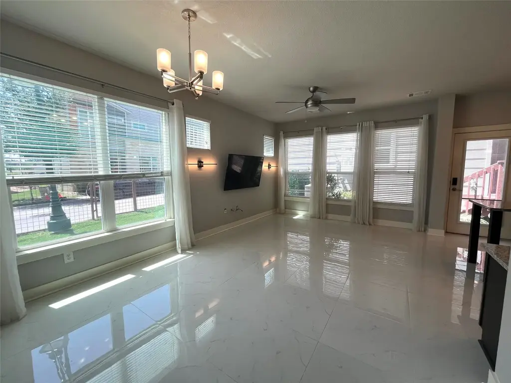 2013 Tramson Drive, Austin