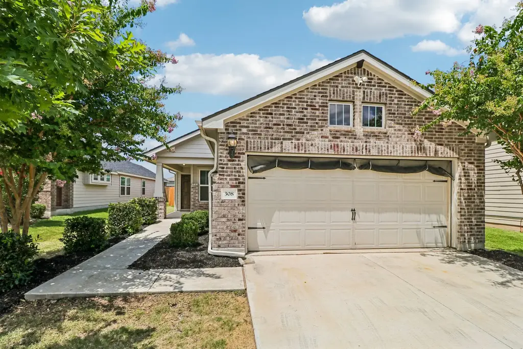 308 Gidran Trail, Georgetown