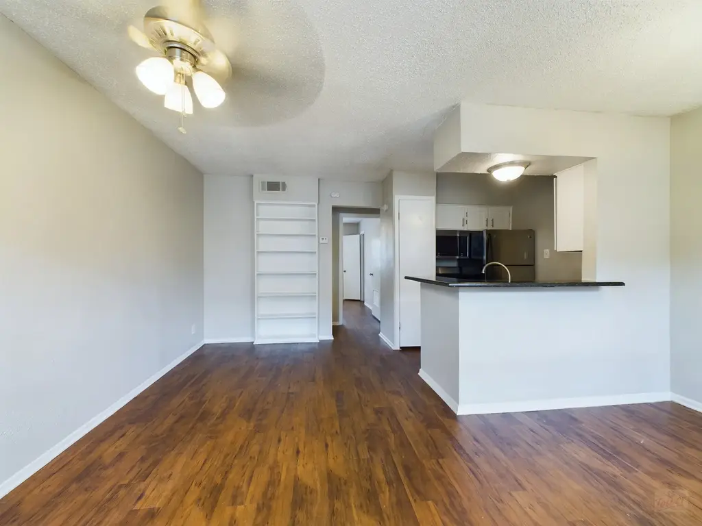 2401 Manor Road 125, Austin