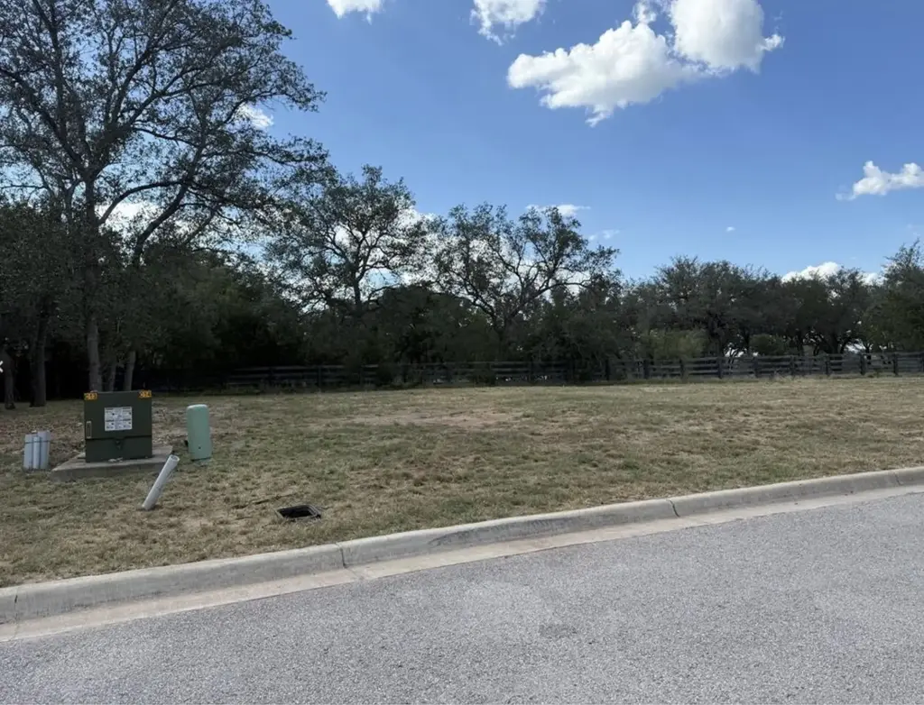 Bruin Drive 54, Spicewood