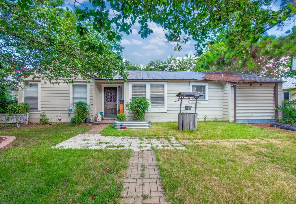 203 Hudgins Street, Smithville