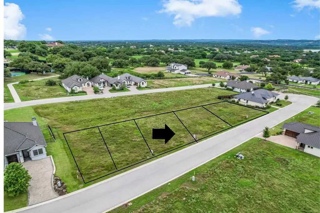 1933 Art Adams Way, Spicewood
