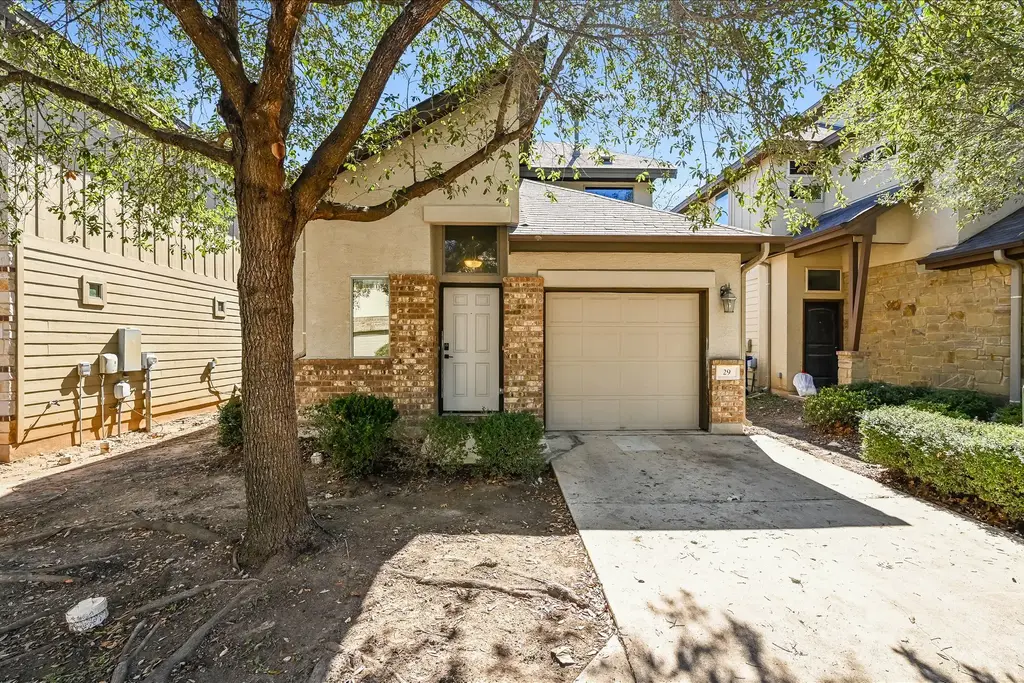 2101 Rivers Edge Way 29, Austin