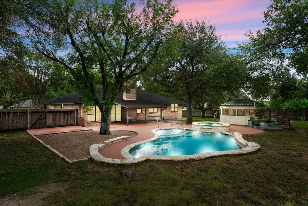 1701 Samoa Court, Pflugerville