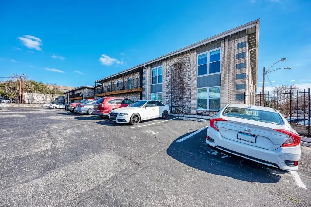 2401 Manor Road 133, Austin
