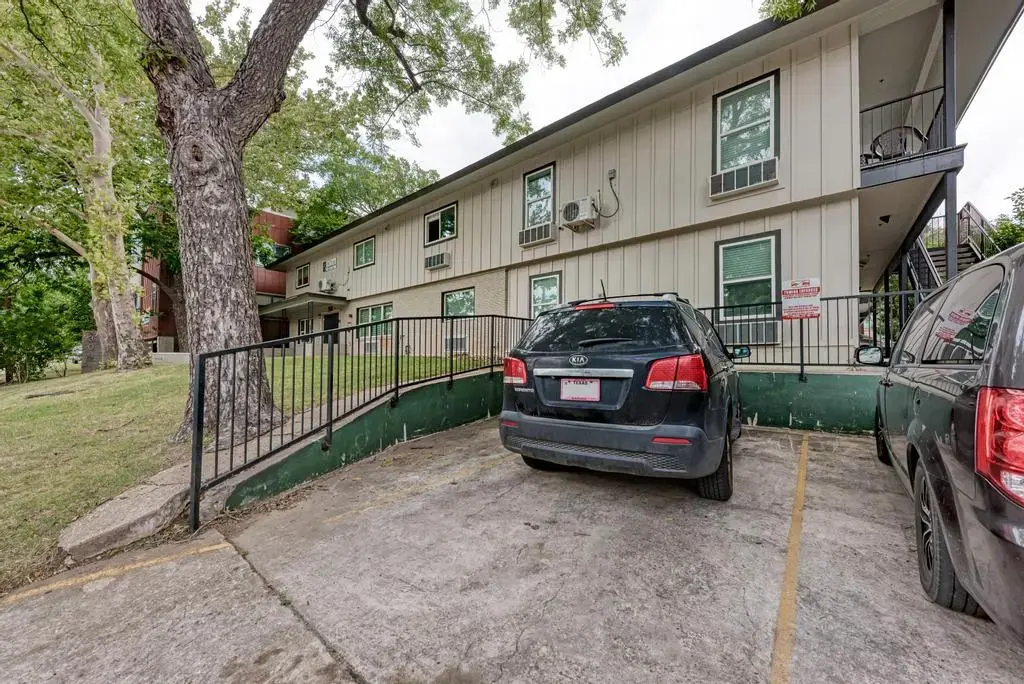 306 E 30th Street 3, Austin
