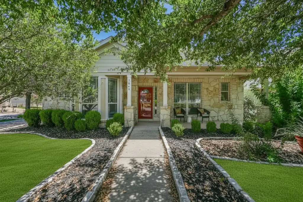 1049 Sanders, Kyle