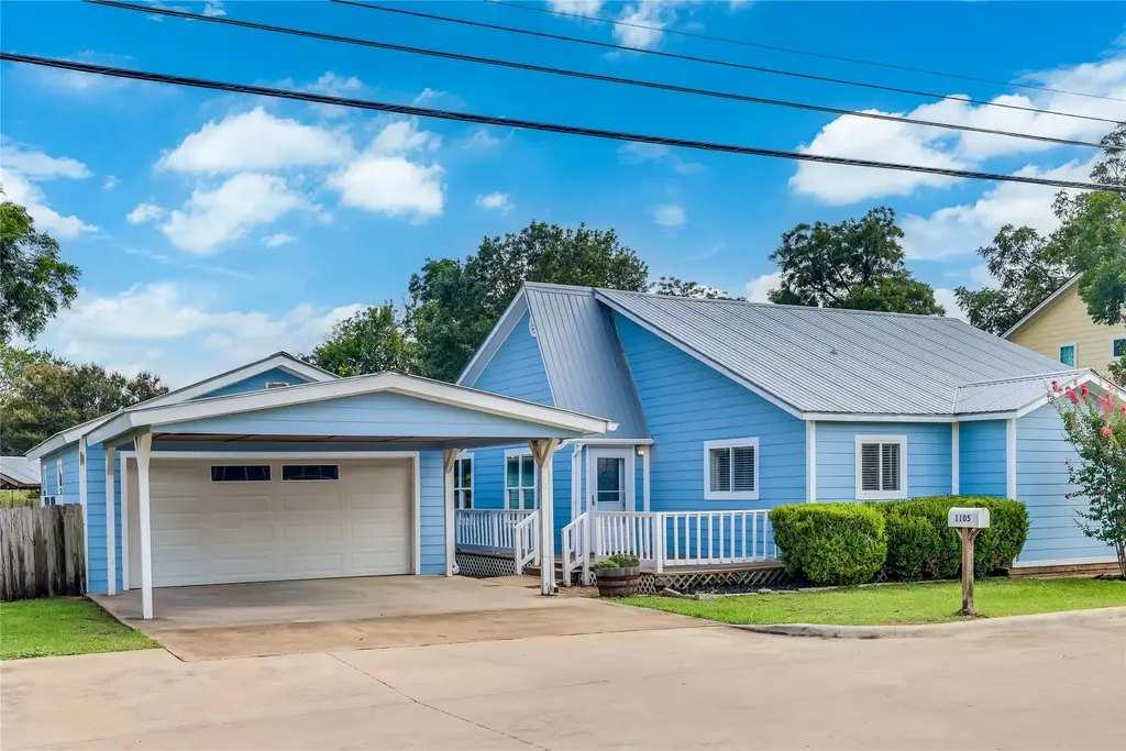 1105 Farm Street, Bastrop
