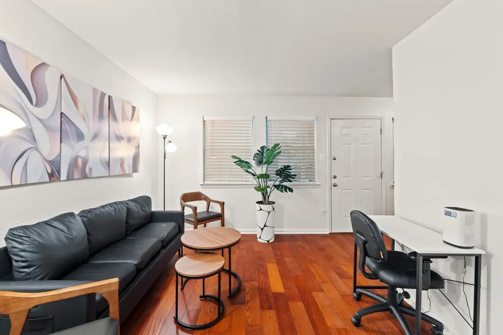 1110 W 22nd Street 2, Austin