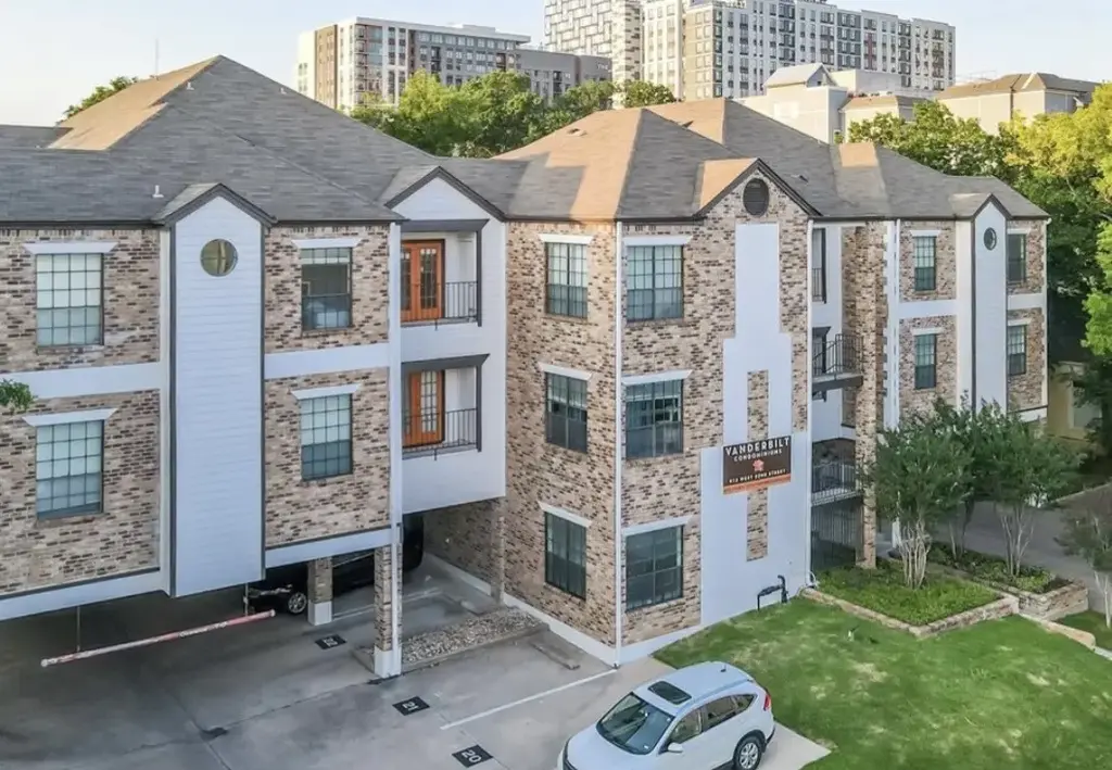 912 W 22nd Street 304, Austin