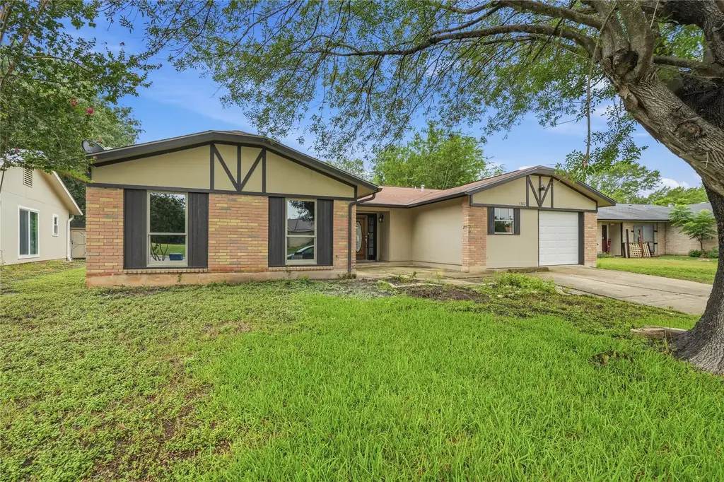 5342 Binz Engleman Road, San Antonio