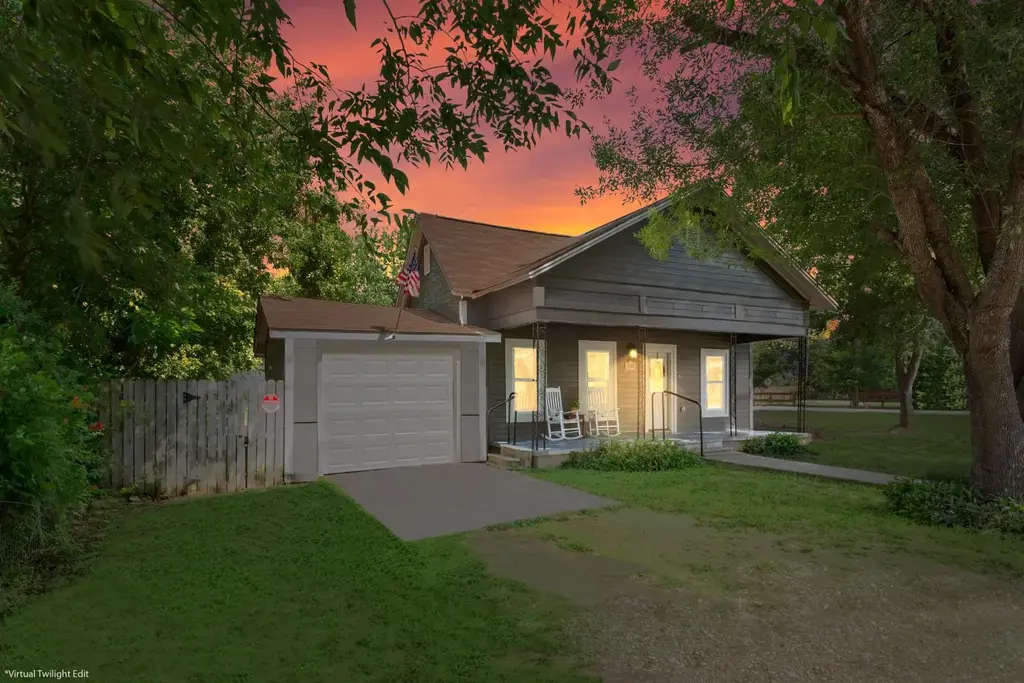 405 S Evie Street, Bartlett