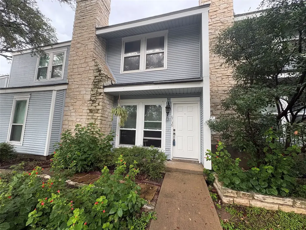 6739 Old Quarry Lane, Austin