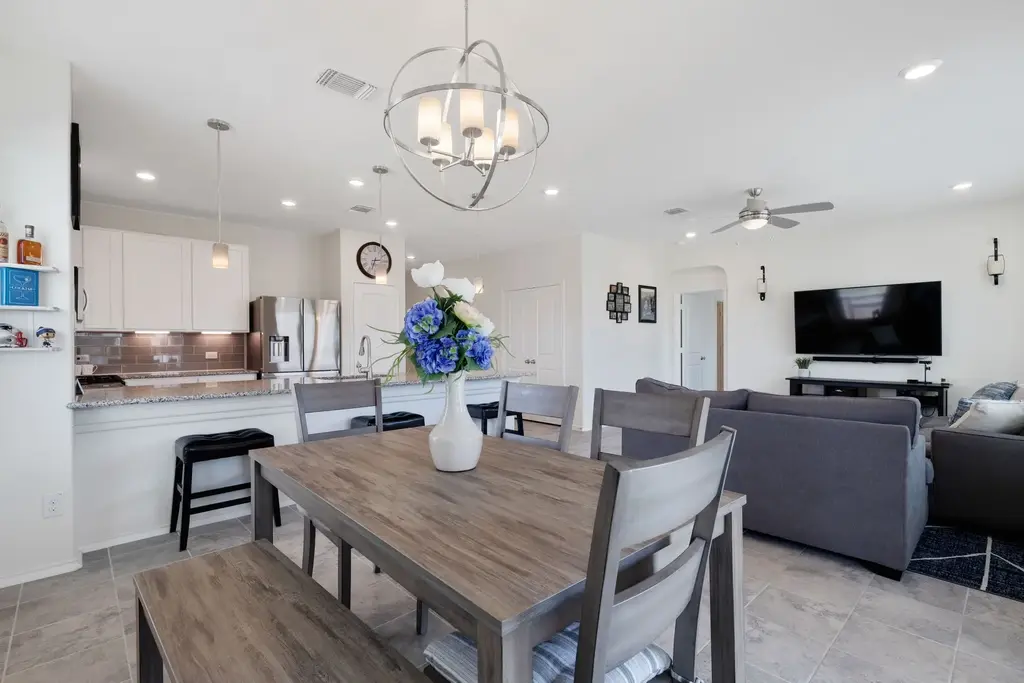1209 Backcountry Drive, Leander