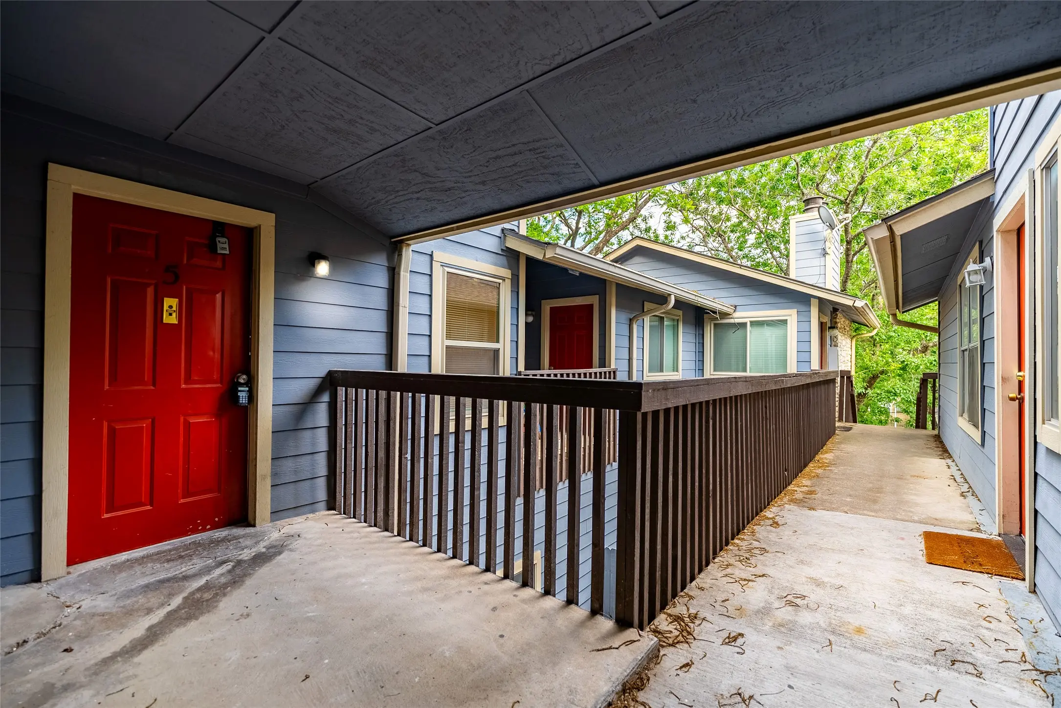 Photo of Listing #1427181