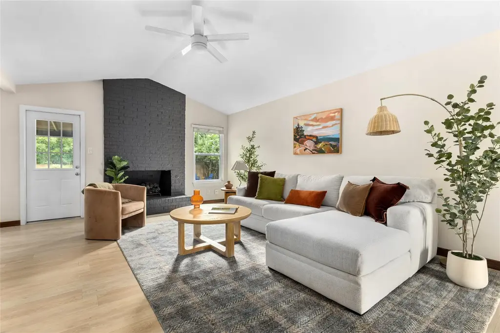2301 Village Circle, Austin