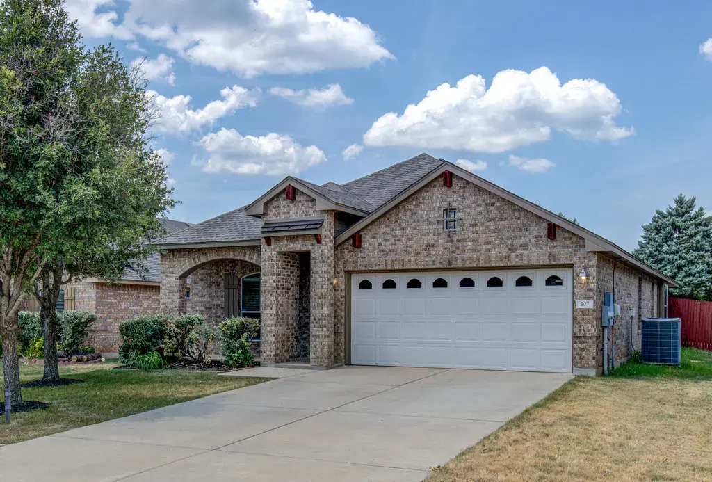 307 Riverine Way, Cedar Park