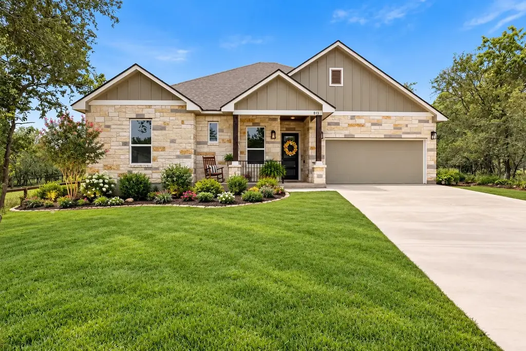 337 Nene Lane, Bastrop