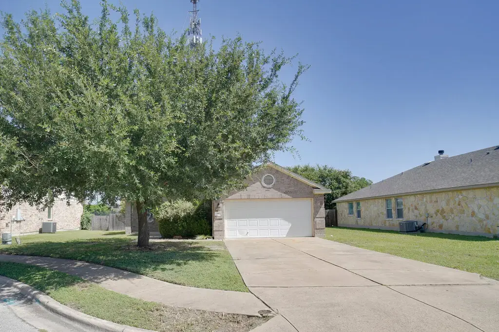 311 Gainer Drive, Hutto