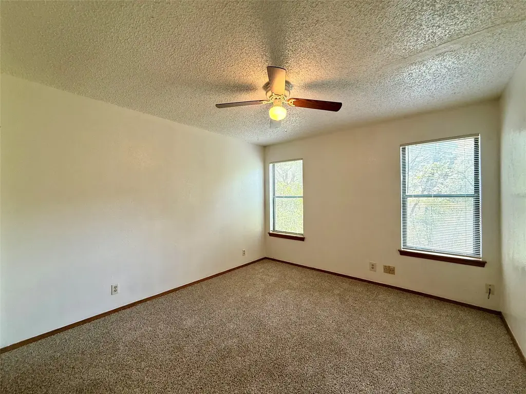 5311 Doe Valley Lane, Austin