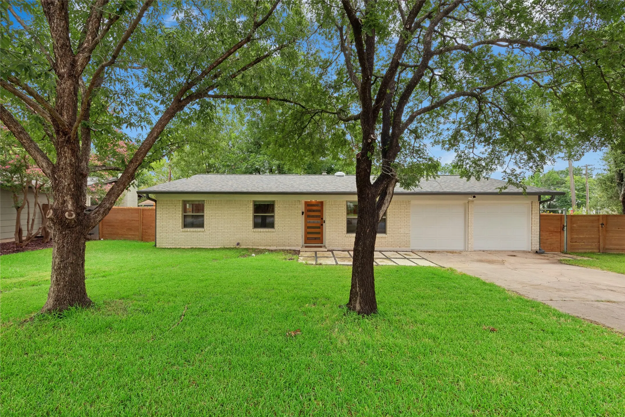 Photo of Listing #9572514