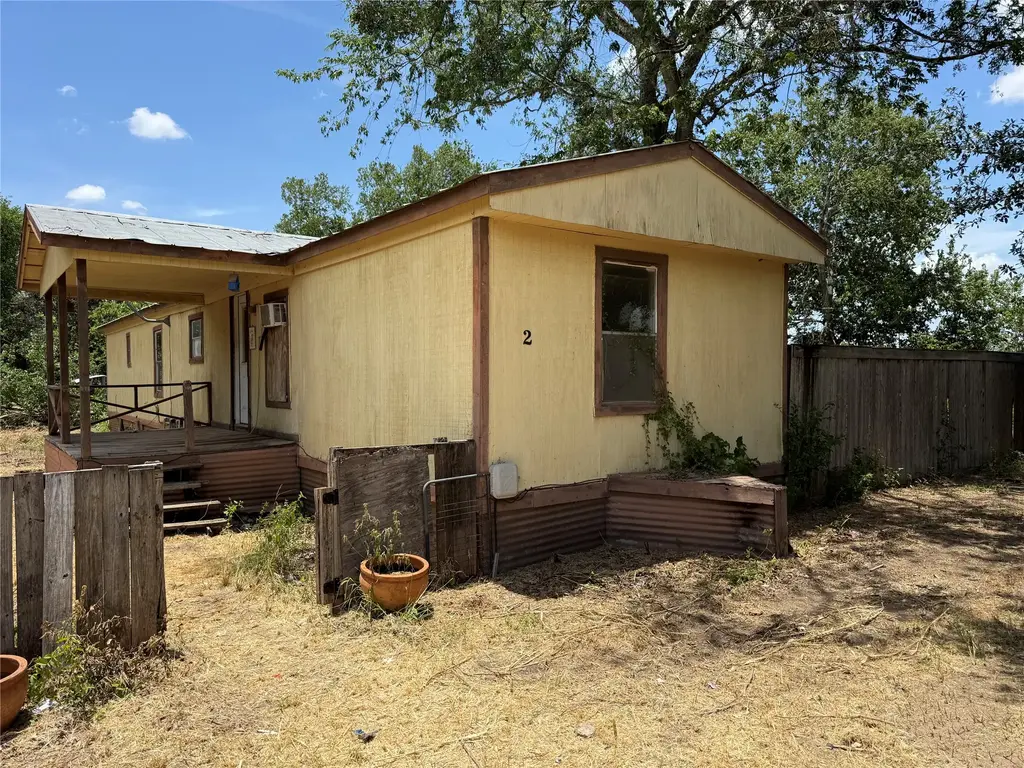 2 Skylark Drive, Martindale