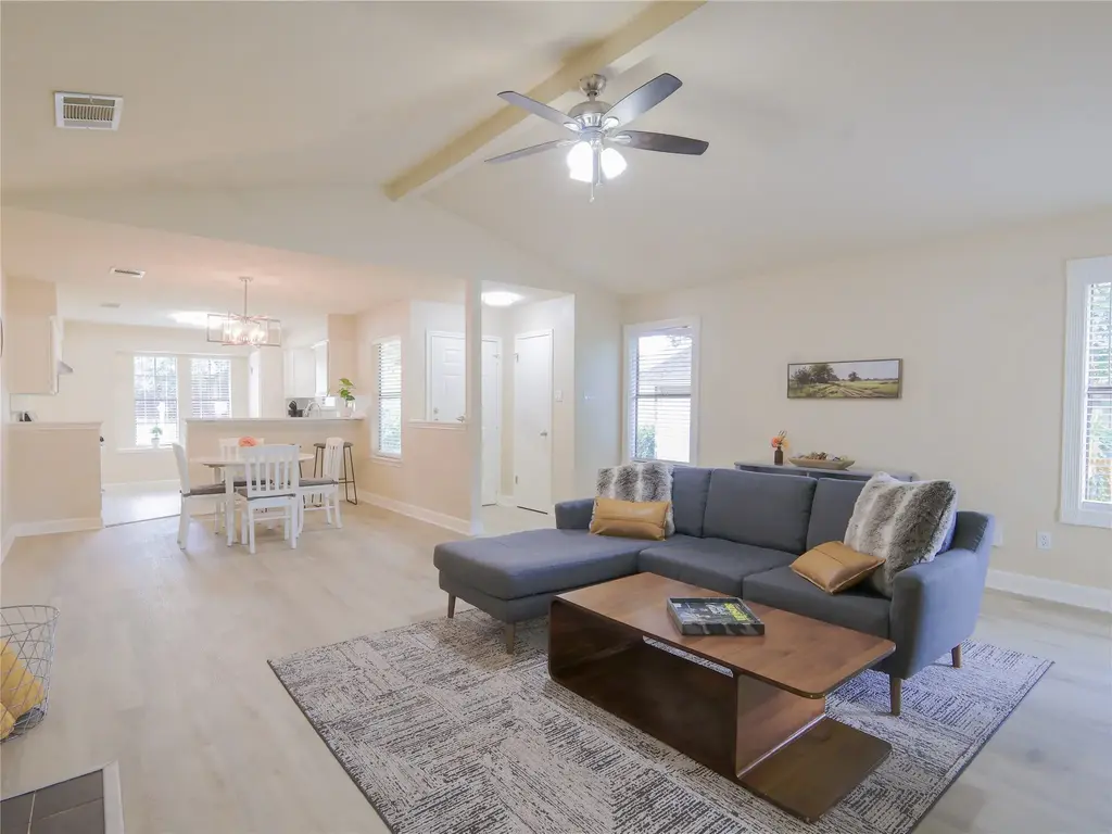 12903 Campos Drive, Austin