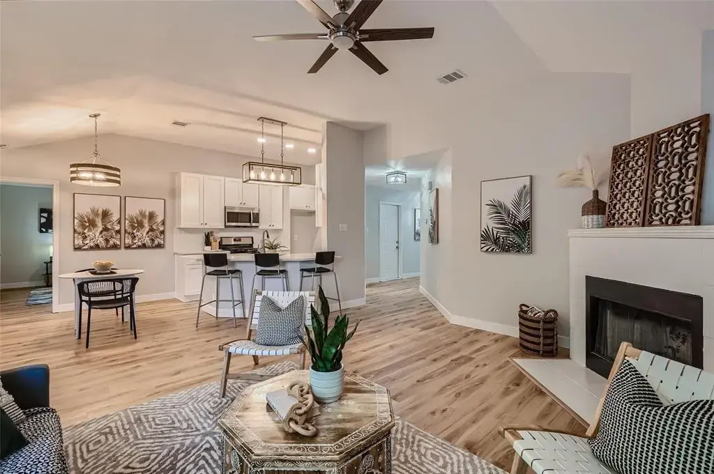 1701 Hollow Tree Boulevard, Round Rock