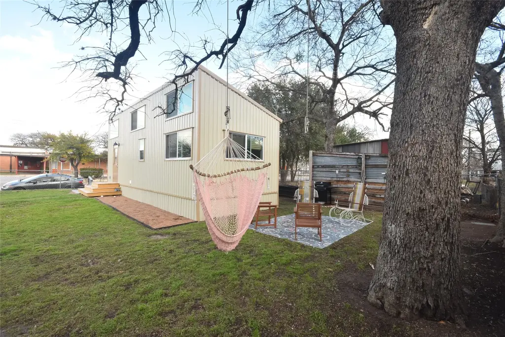 701 Vargas Road Building 2, Austin