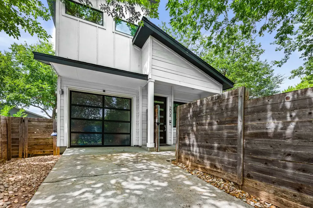 2004 E 10th Street 2, Austin