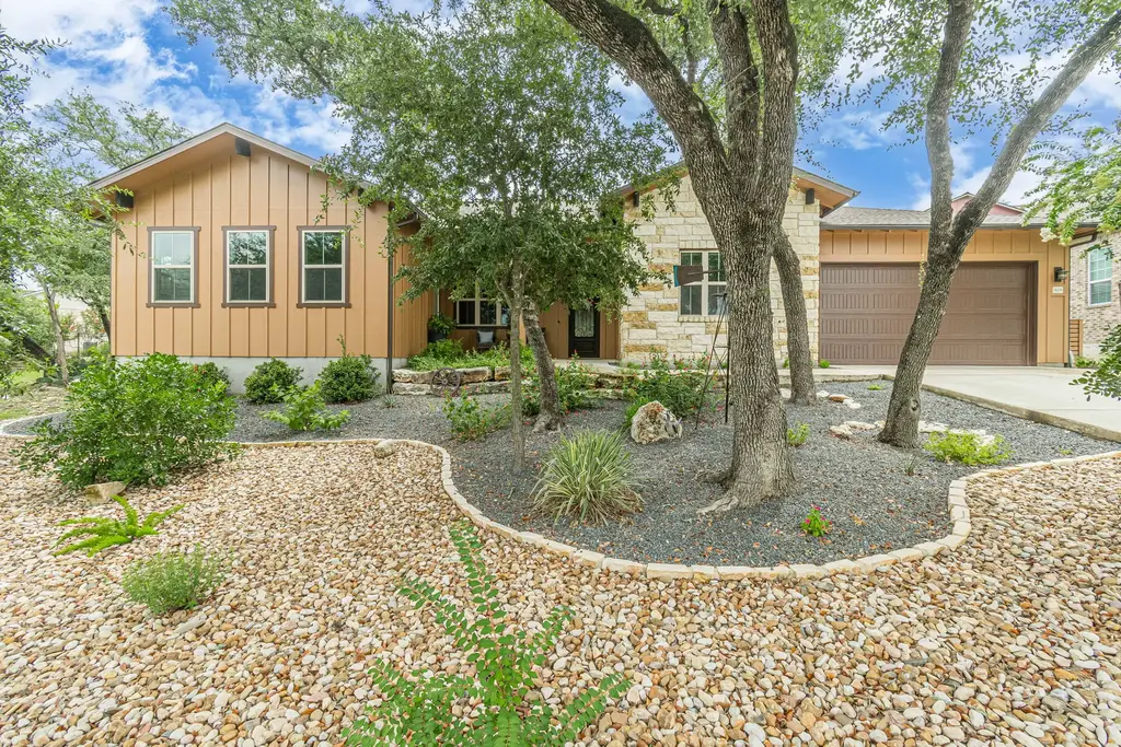 908 Dancing Oak Lane, San Marcos