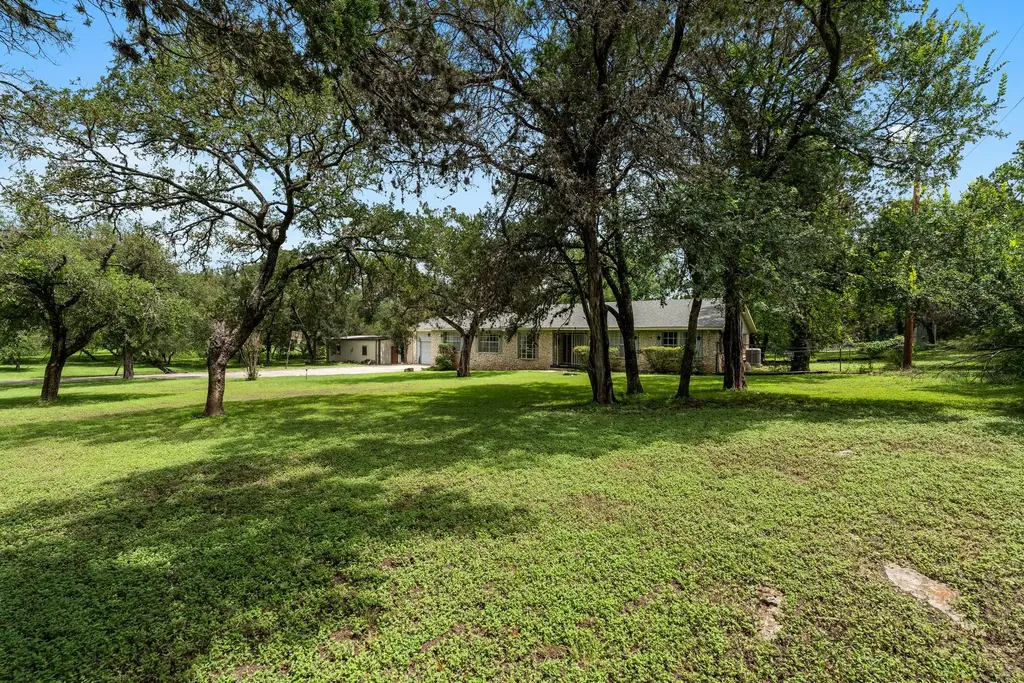 651 High Low Drive, New Braunfels