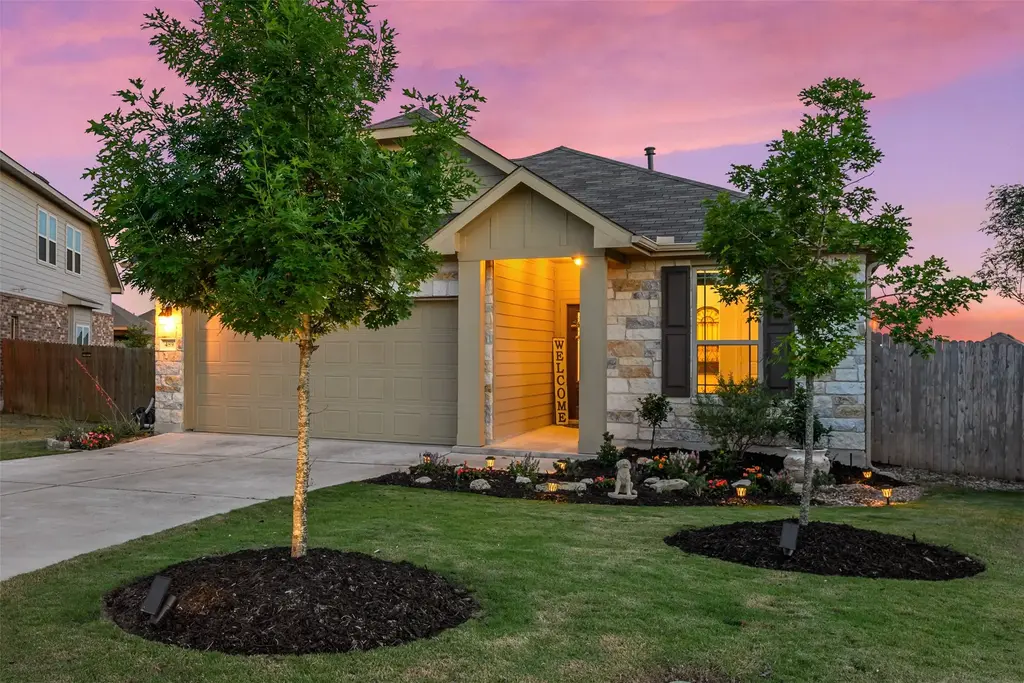 489 Shale Circle, Buda