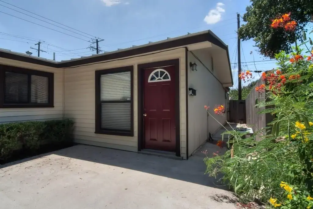 1615 Westmoor Drive B, Austin