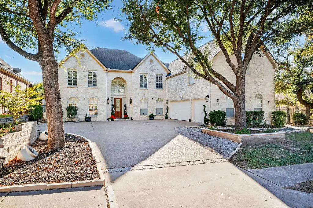 N/A, Round Rock