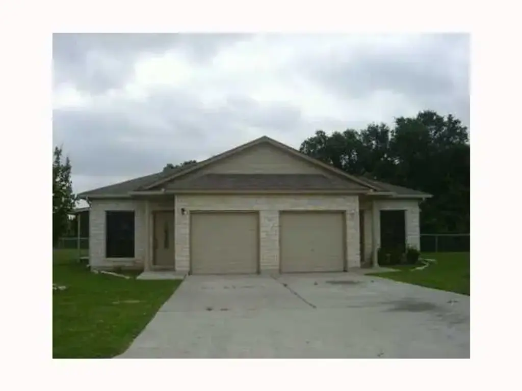 508 Tablerock Circle B, Leander