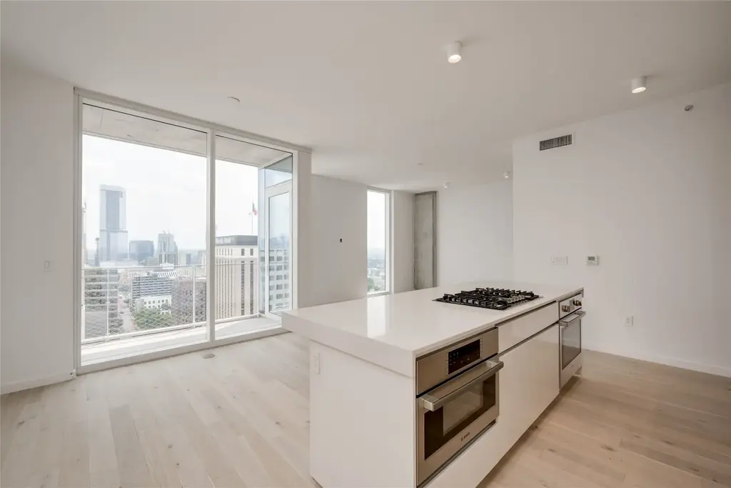 313 W 17th Street 1806, Austin