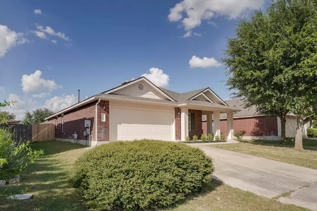 19905 Harrier Flight Trail, Pflugerville