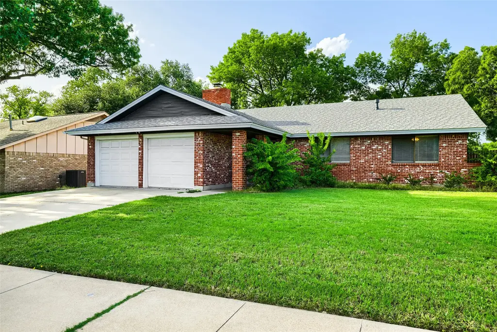 1300 Neans Drive, Austin