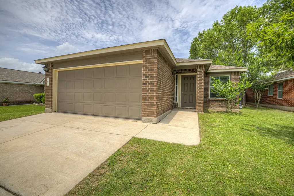 401 Summerside Avenue, Lockhart