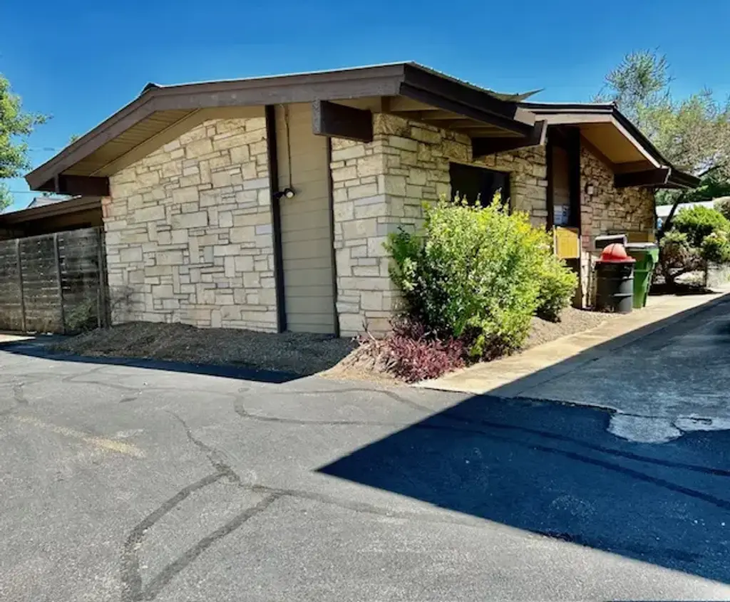 5001 Bull Creek Road 124, Austin