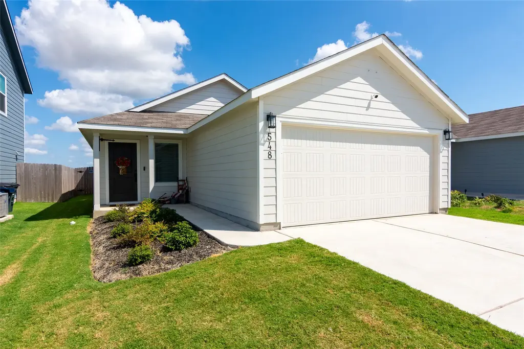 548 Rancho Del Cielo Loop, Jarrell