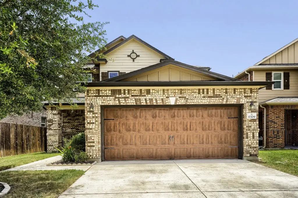 17309 Headstock Road 251, Round Rock