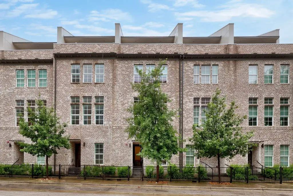 1211 Shore District Road, Austin
