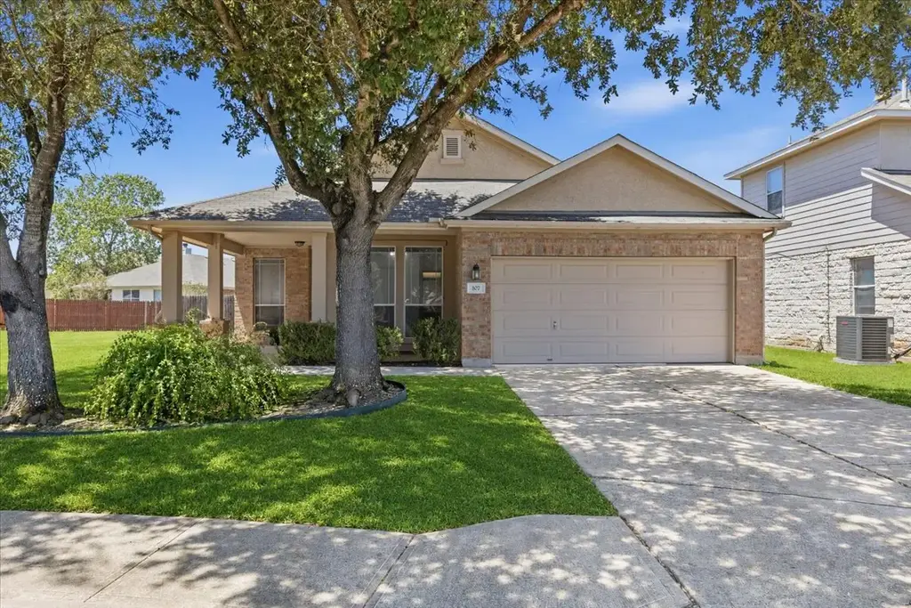 107 Buck Shot Court, Bastrop